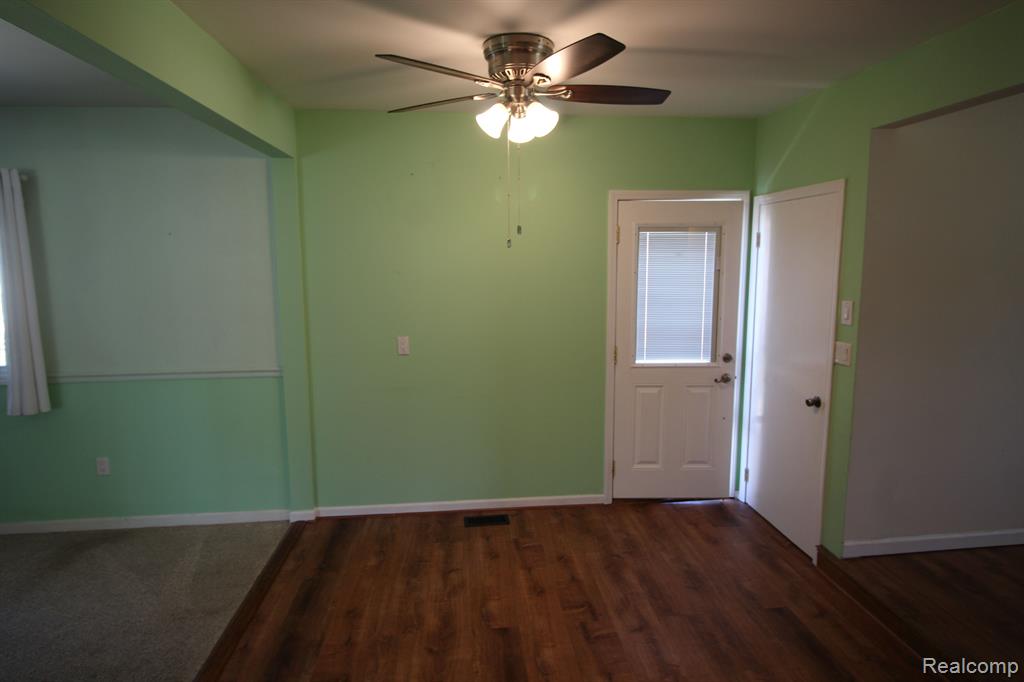 40803 FIRWOOD Street, Plymouth, MI 48170 — Photo 14