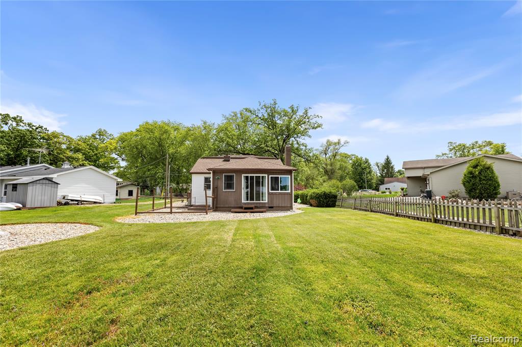 530 Roby Beach Drive, Coldwater, MI 49036 — Photo 6