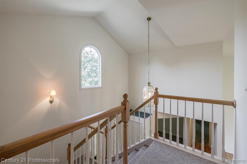 4970 Fox Chase Drive, White Lake, MI 48383 — Photo 34