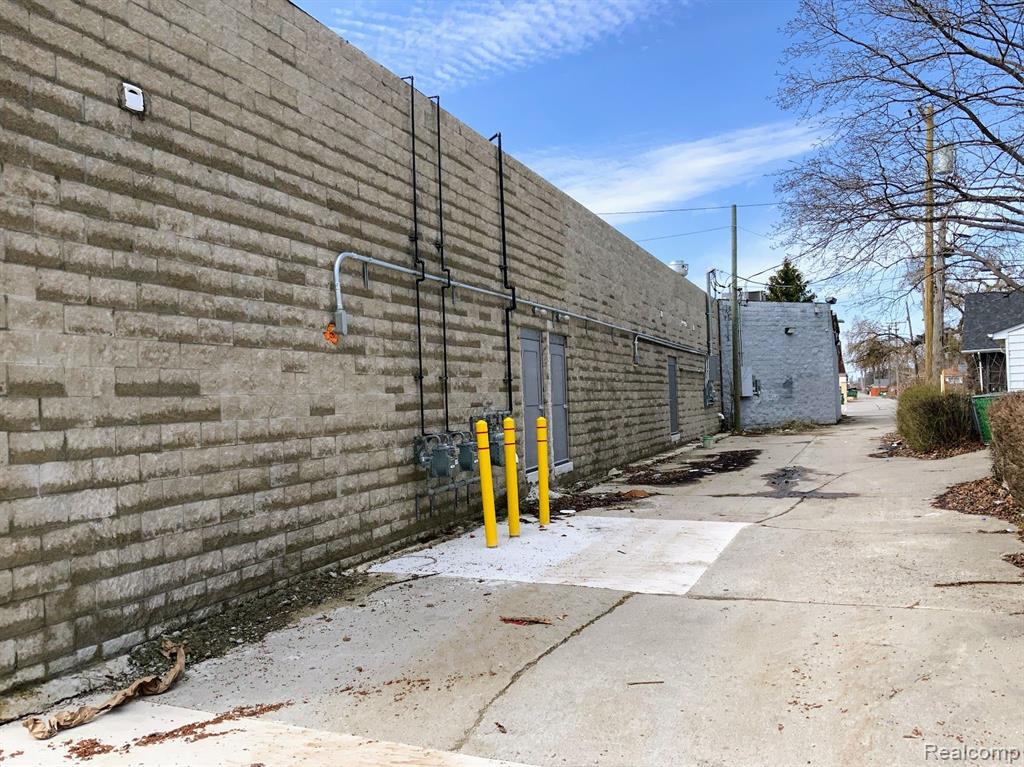 804 SOUTHFIELD Road, Lincoln Park, MI 48146 — Photo 12