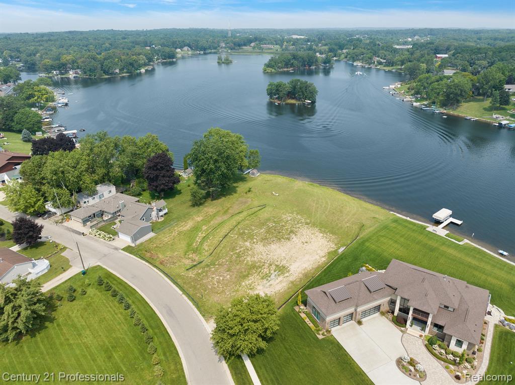 9986 KING Road, Davisburg, MI — Photo 13