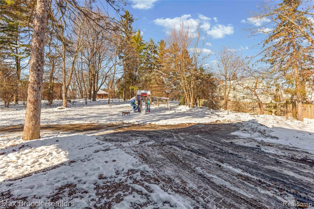 75 Hillsdale Road, Bloomfield Hills, MI 48302 — Photo 77