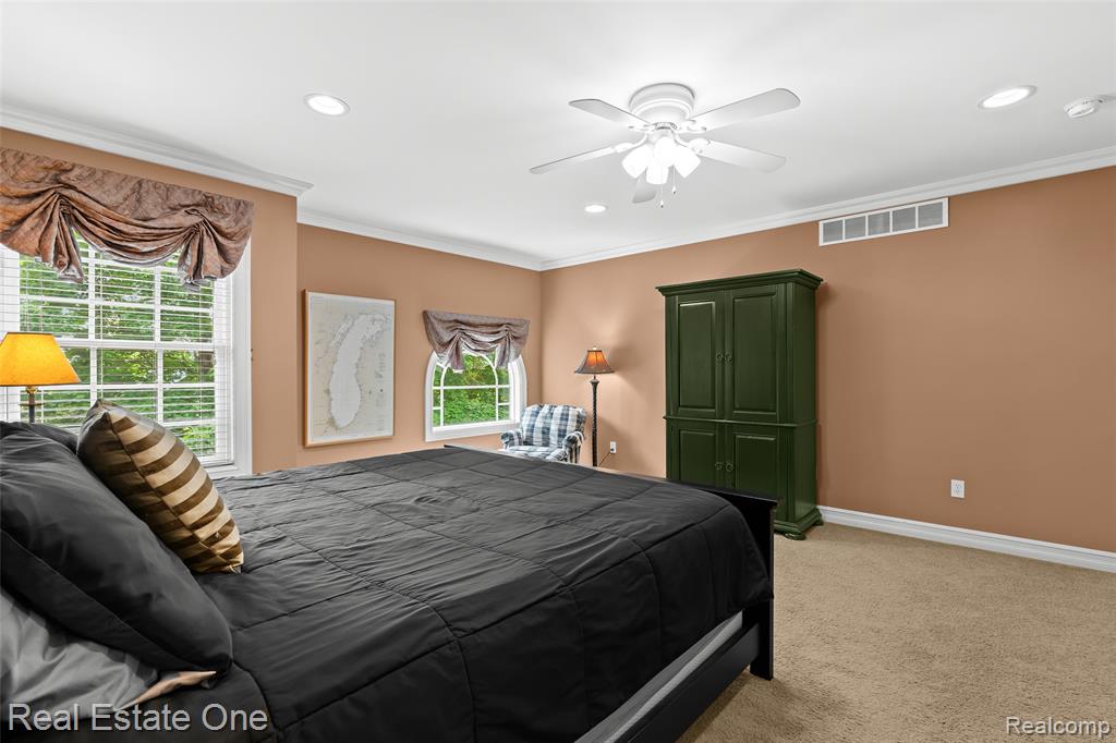 477 E Commerce Street, Milford, MI 48381 — Photo 19