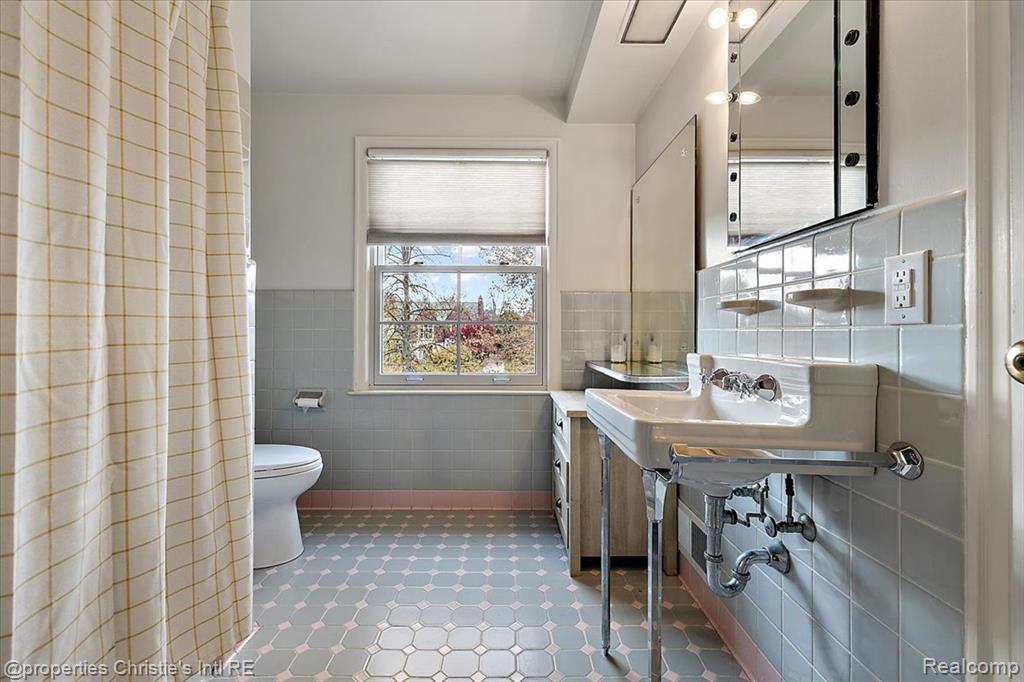 718 Berkshire Road, Grosse Pointe Park, MI 48230 — Photo 24