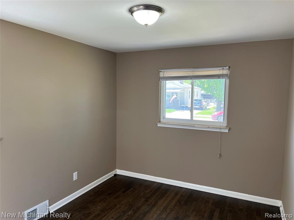 7431 Anna Avenue, Warren, MI 48092 — Photo 12