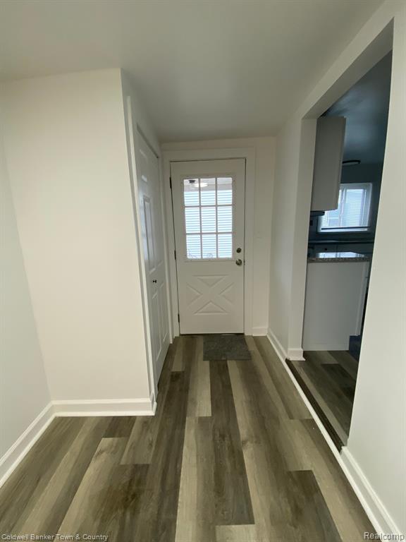 4031 HILLCREST, Highland, MI 48356 — Photo 15