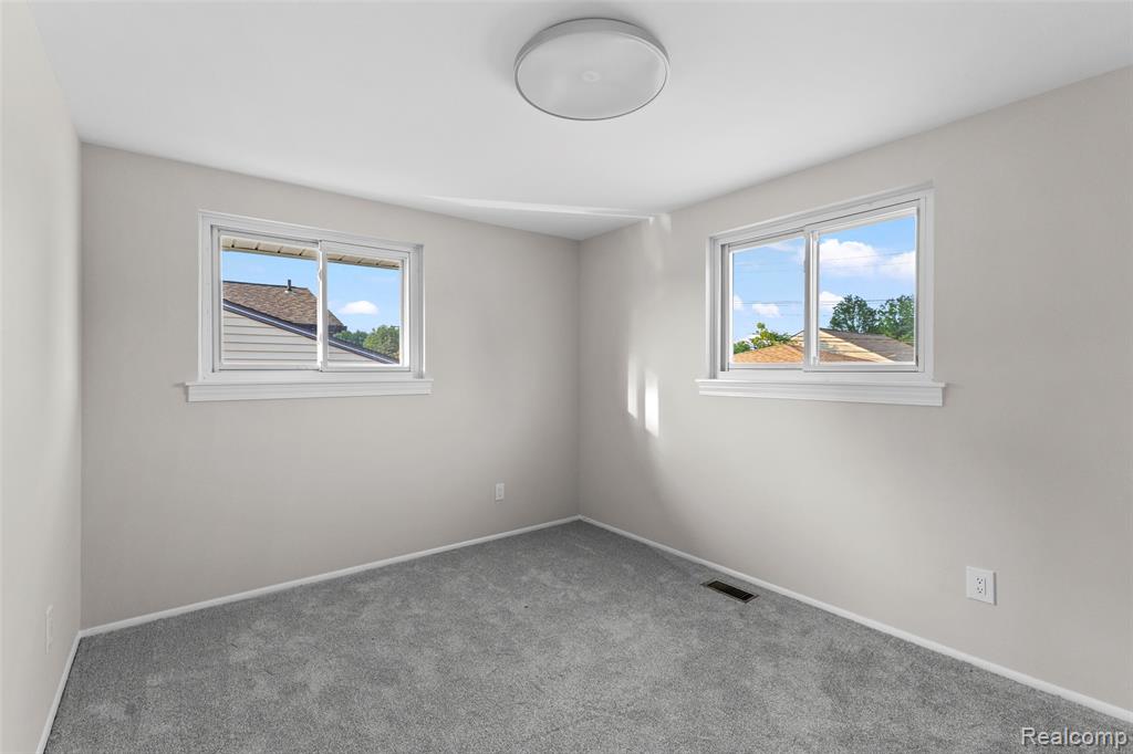 9651 Blaty Street, Taylor, MI 48180 — Photo 12