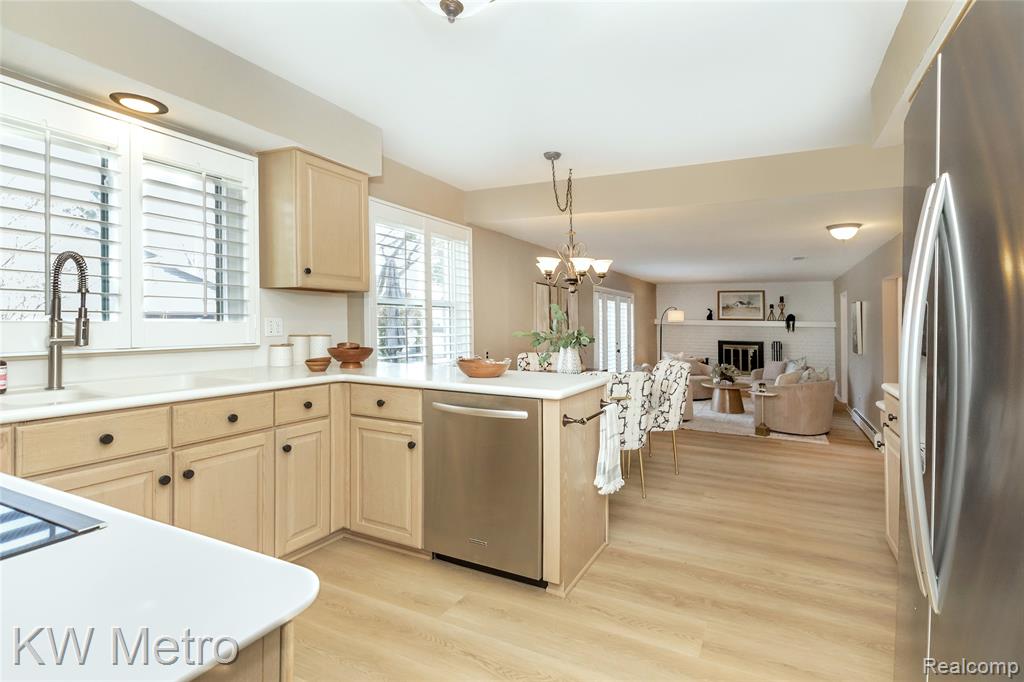 5897 Sutters Lane, Bloomfield Hills, MI 48301 — Photo 16