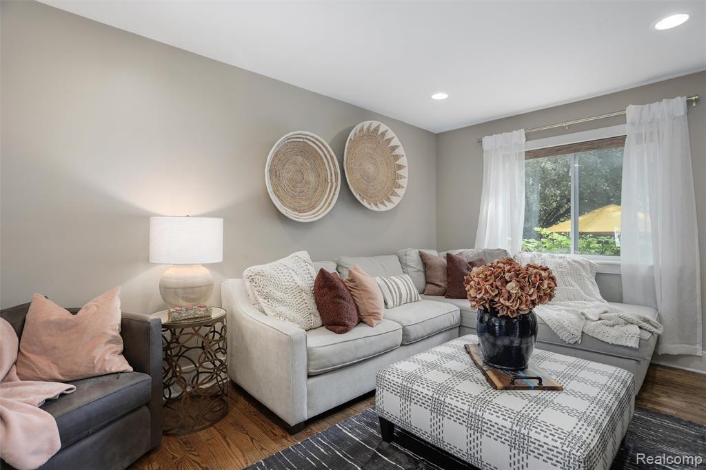 812 N Edison Avenue, Royal Oak, MI 48067 — Photo 15