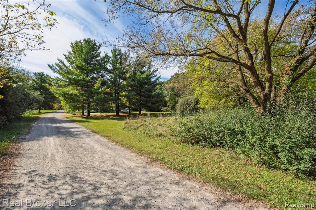 4610 Crane Court, Ypsilanti, MI 48197 — Photo 9