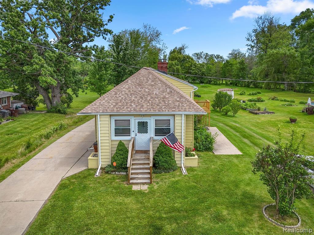 7215 S HURON RIVER Drive, South Rockwood, MI — Photo 56