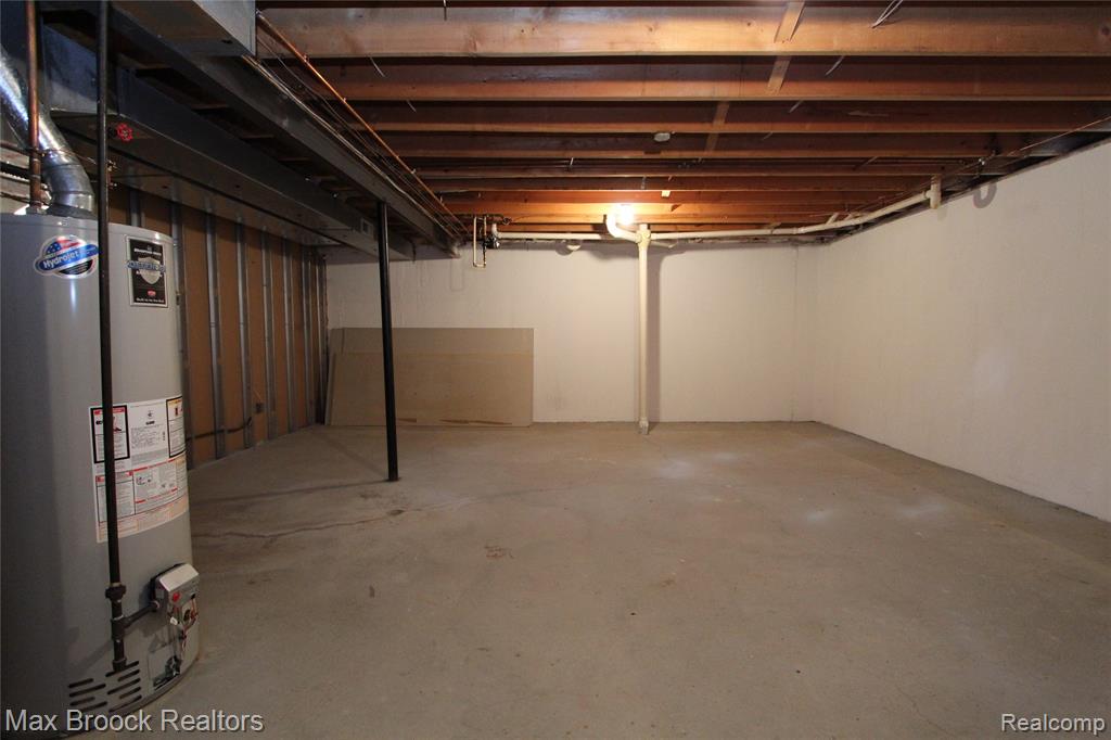 4029 Foxpointe Drive, West Bloomfield, MI 48323 — Photo 30