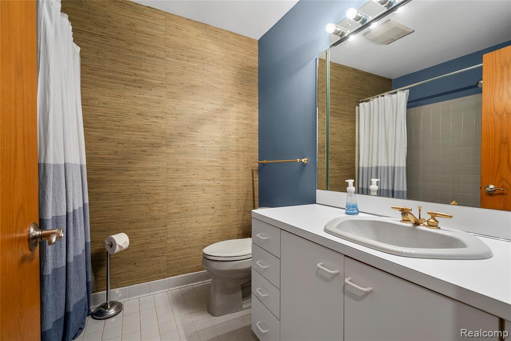990 Brewer Road, Leonard, MI 48367 — Photo 35