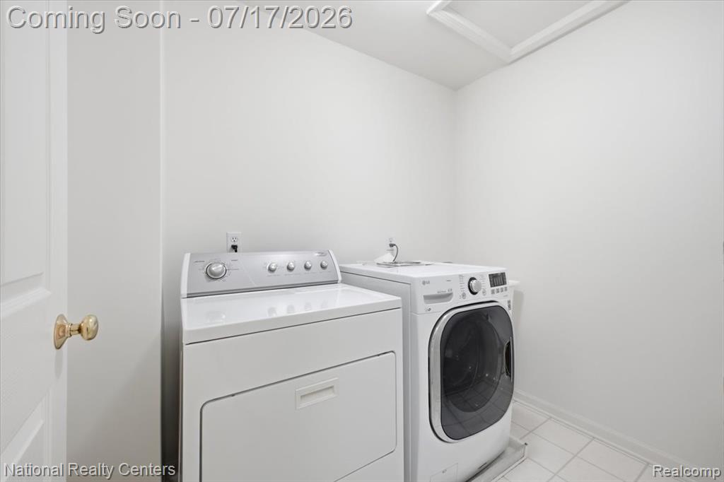 5741 Bingham Drive, Commerce Twp, MI 48382 — Photo 17