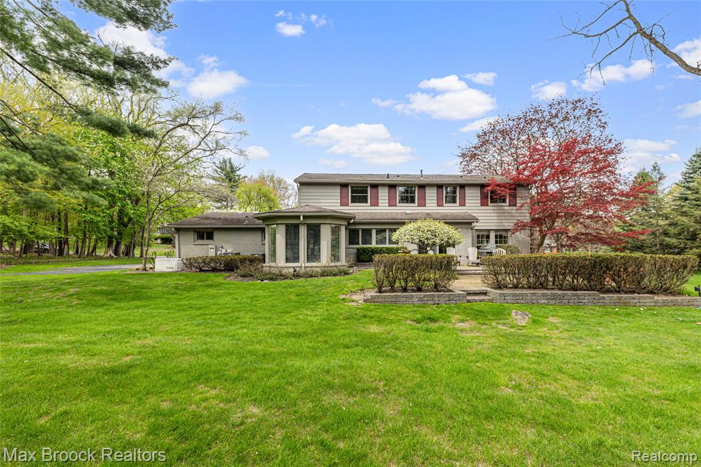 25933 Hersheyvale Drive, Franklin, MI 48025 — Photo 28