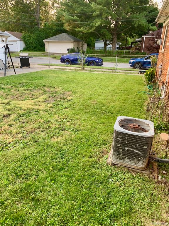 9661 KINLOCH, Redford, MI 48239 — Photo 11