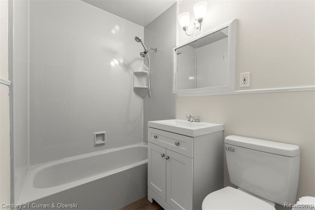 2269 S Circle Drive, Ann Arbor, MI 48103 — Photo 16
