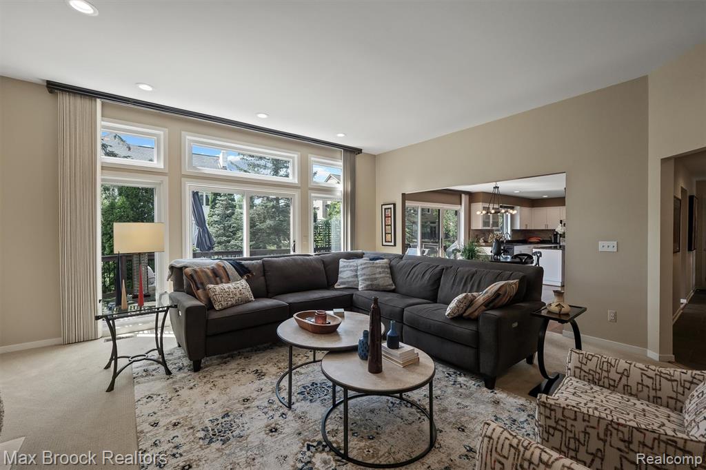 6612 Stonebridge E, West Bloomfield, MI — Photo 18