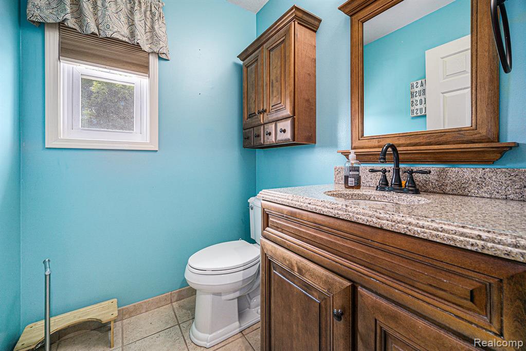 12241 Matthews Street, Carleton, MI 48117 — Photo 9