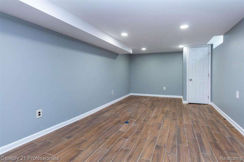 5190 Babbit Drive, Troy, MI 48085 — Photo 29