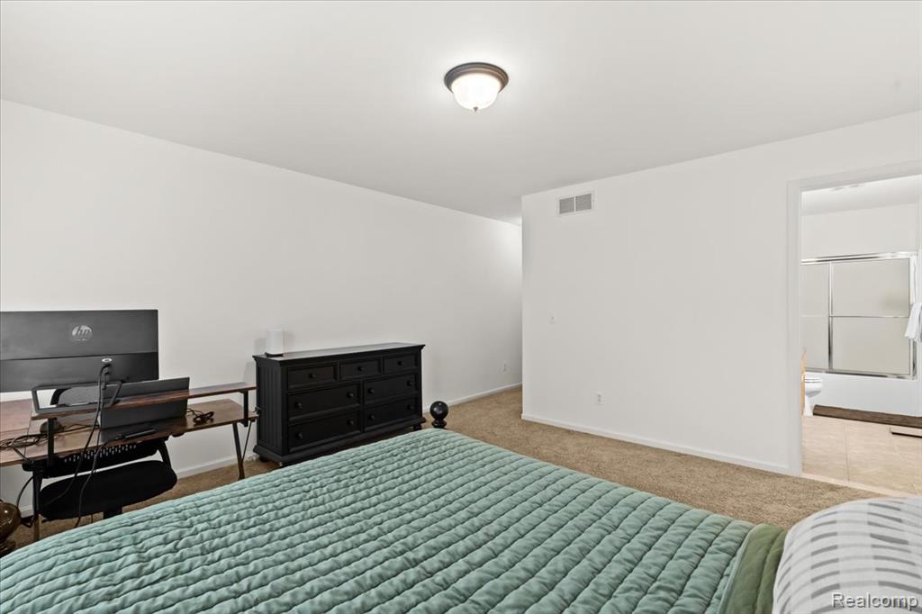 4685 Summer Ridge Drive, Howell, MI 48843 — Photo 14