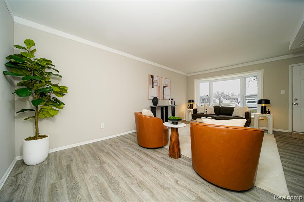 30644 HAYES Road, Roseville, MI 48066 — Photo 17