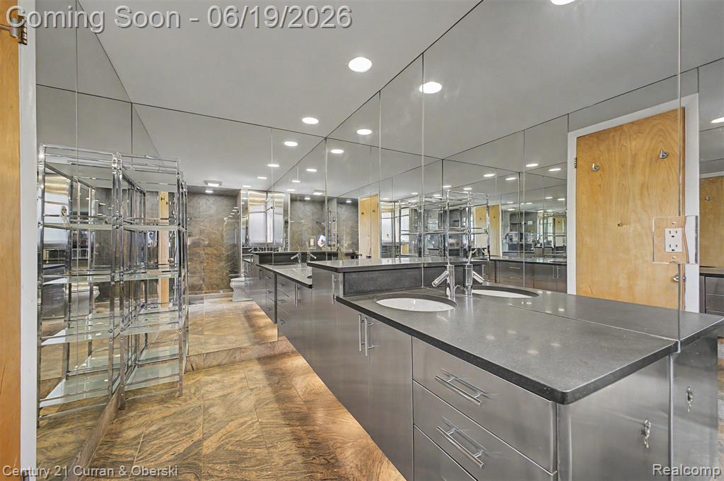 4231 Windridge Court, West Bloomfield, MI 48323 — Photo 30