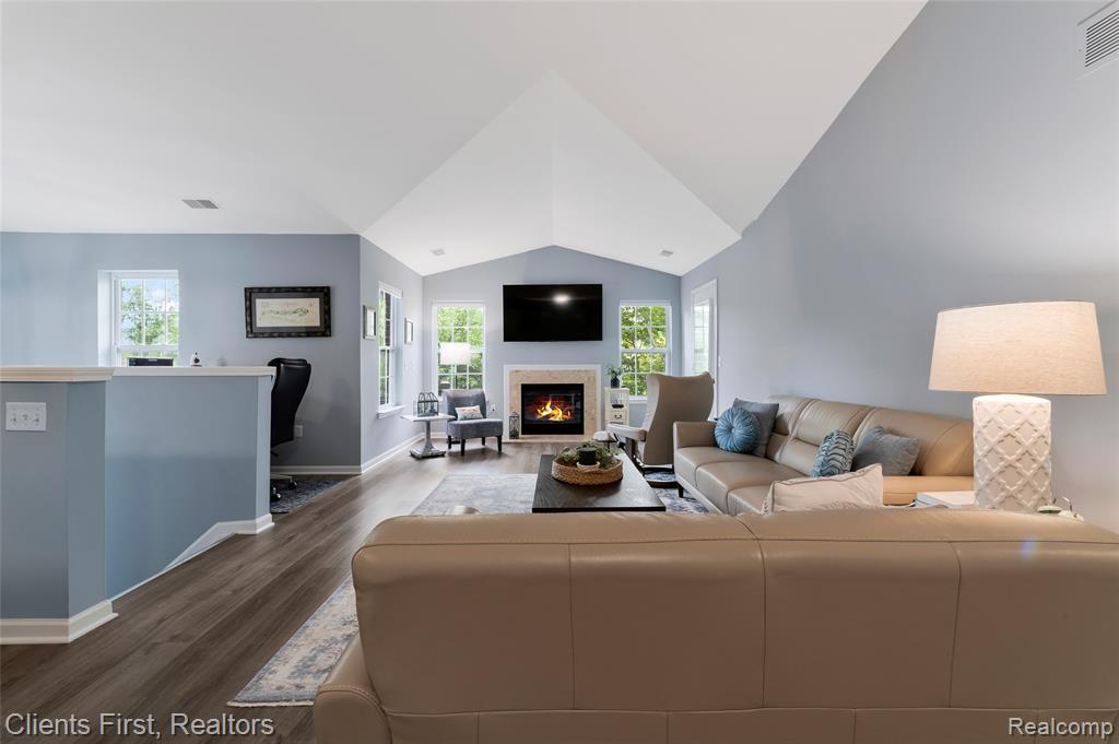 4208 Berkeley Avenue, Canton, MI 48188 — Photo 5
