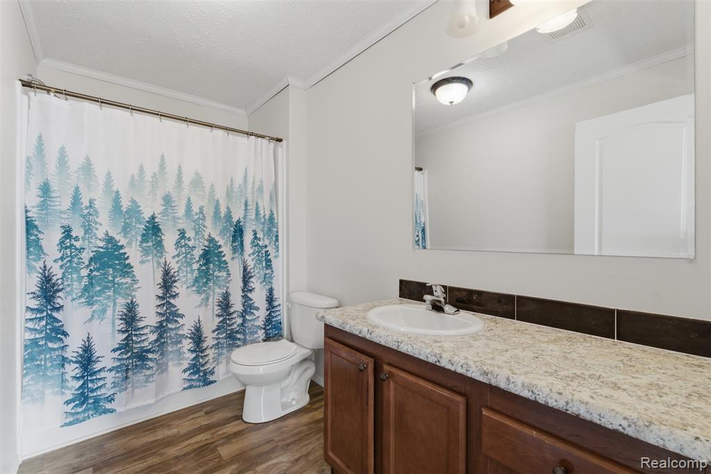 1935 Juneau Court, Hartland, MI 48353 — Photo 19