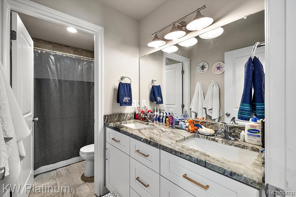 35910 Glenville Drive, New Baltimore, MI 48047 — Photo 40