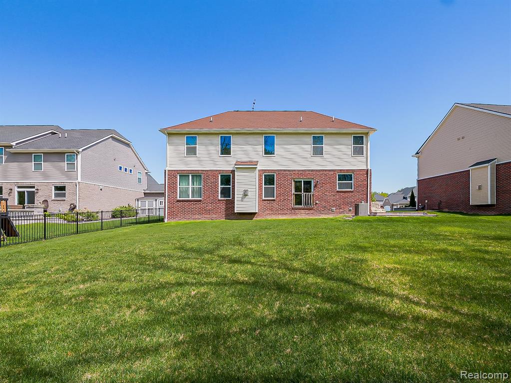 903 Leafdale Drive, Rochester Hills, MI 48307 — Photo 44