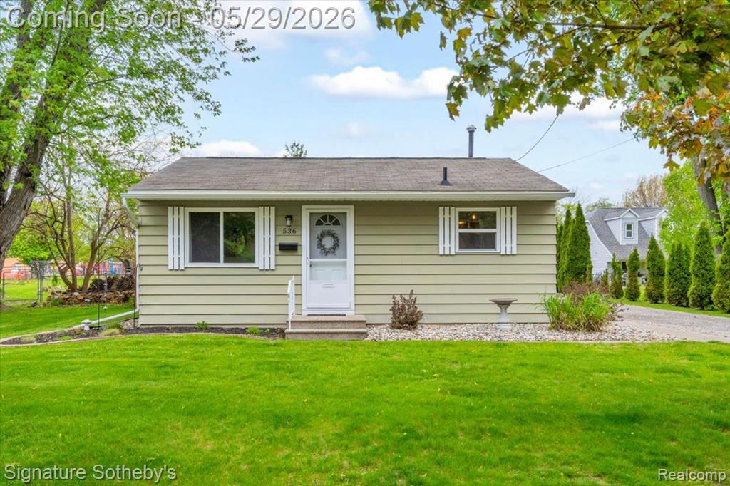 536 Wood Street, Fenton, MI 48430 — Photo 2