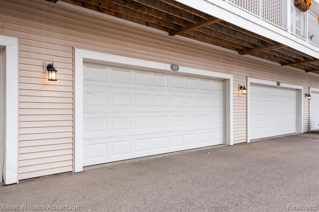 419 WRIGHT Street, Wixom, MI 48393 — Photo 36
