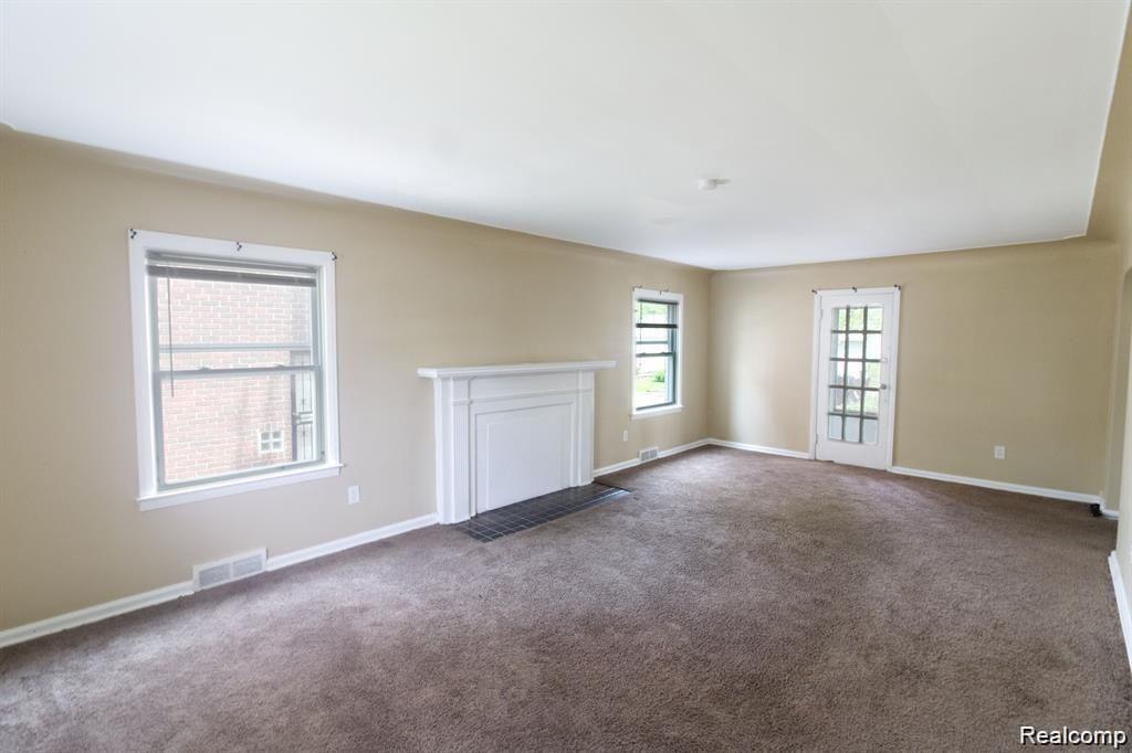 15470 MAPLERIDGE Street, Detroit, MI 48205 — Photo 7