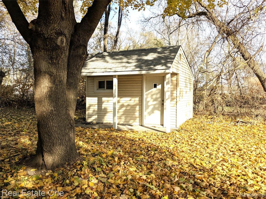 5605 W Utica Road, Shelby Twp, MI 48317 — Photo 6