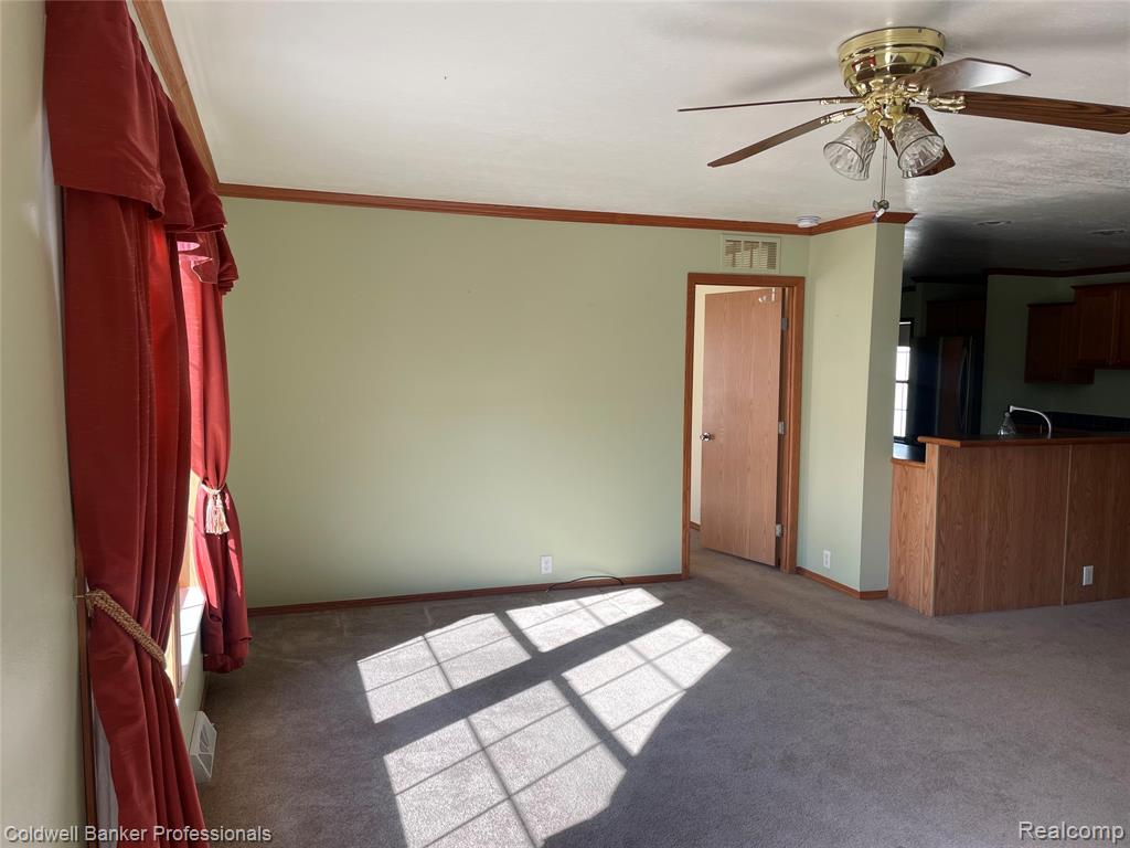 2679 Manatee Court, Lapeer, MI 48446 — Photo 5
