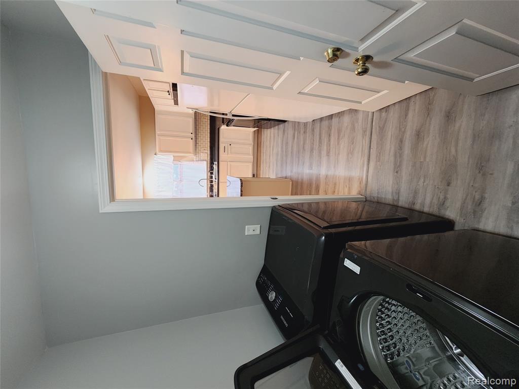 5184 Meadow Crest Circle, Holly, MI 48442 — Photo 10