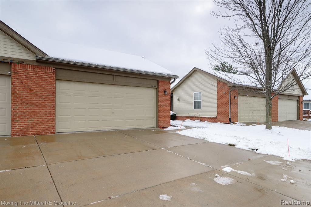 1856 N Kenwyck Drive, Ypsilanti, MI 48198 — Photo 35