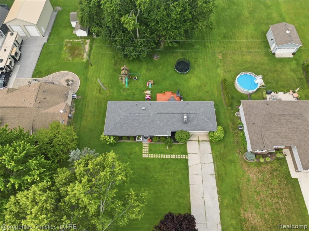52735 Washington Street, New Baltimore, MI 48047 — Photo 41