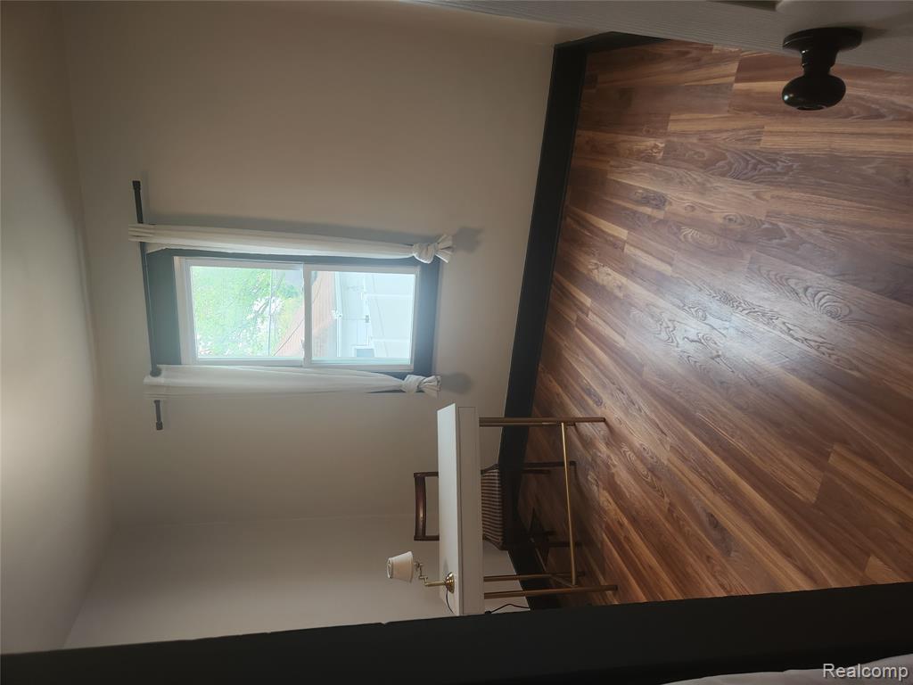 428 E Milton Avenue, Hazel Park, MI 48030 — Photo 14