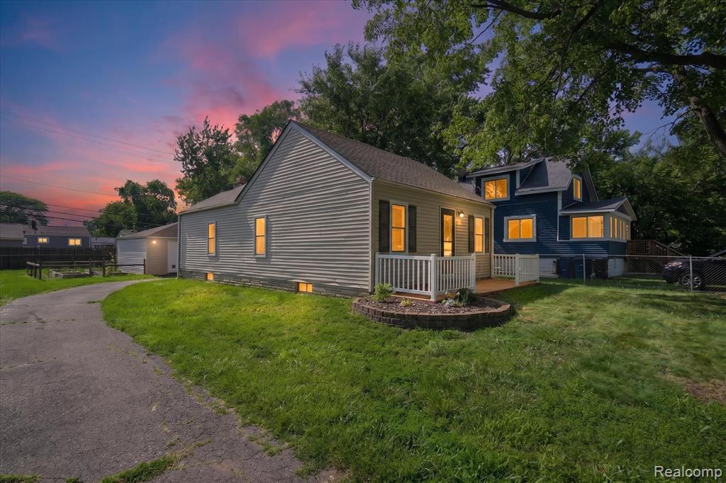 1446 Norris Street, Westland, MI 48186