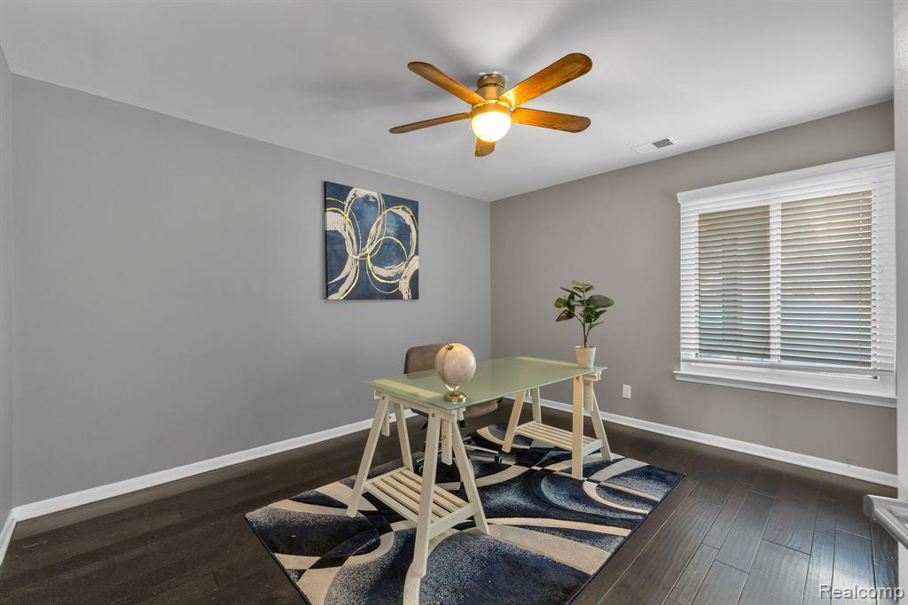 7258 Creeks Bend Court, West Bloomfield, MI — Photo 18