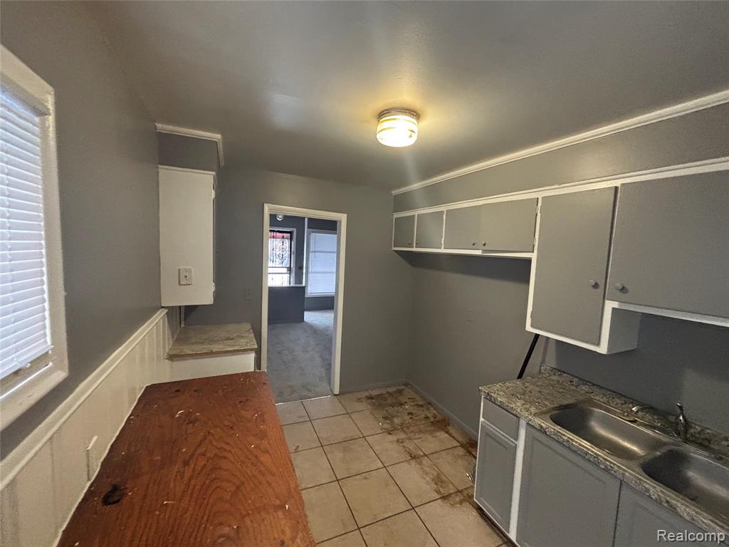 8577 Mark Twain Street, Detroit, MI 48228 — Photo 2