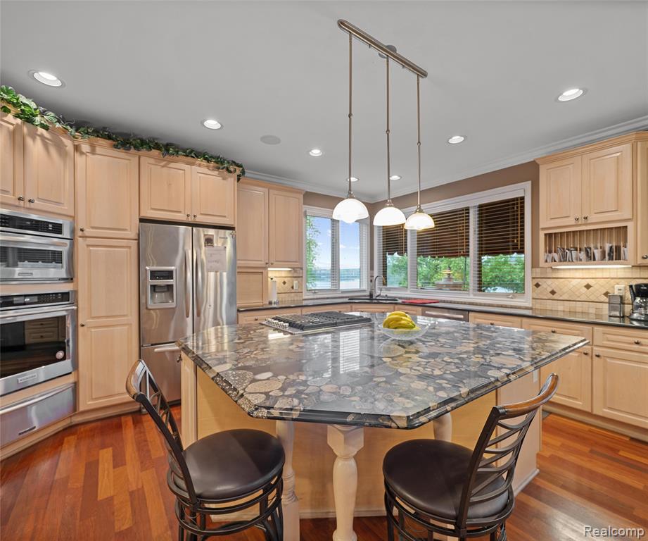 17747 PARKSHORE Drive, Northville, MI 48168 — Photo 32