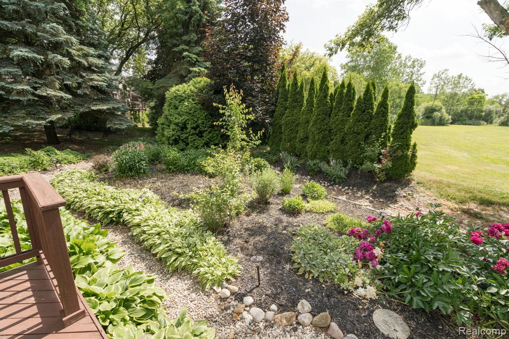 4096 Villager Dr Drive, Lake Orion, MI — Photo 43