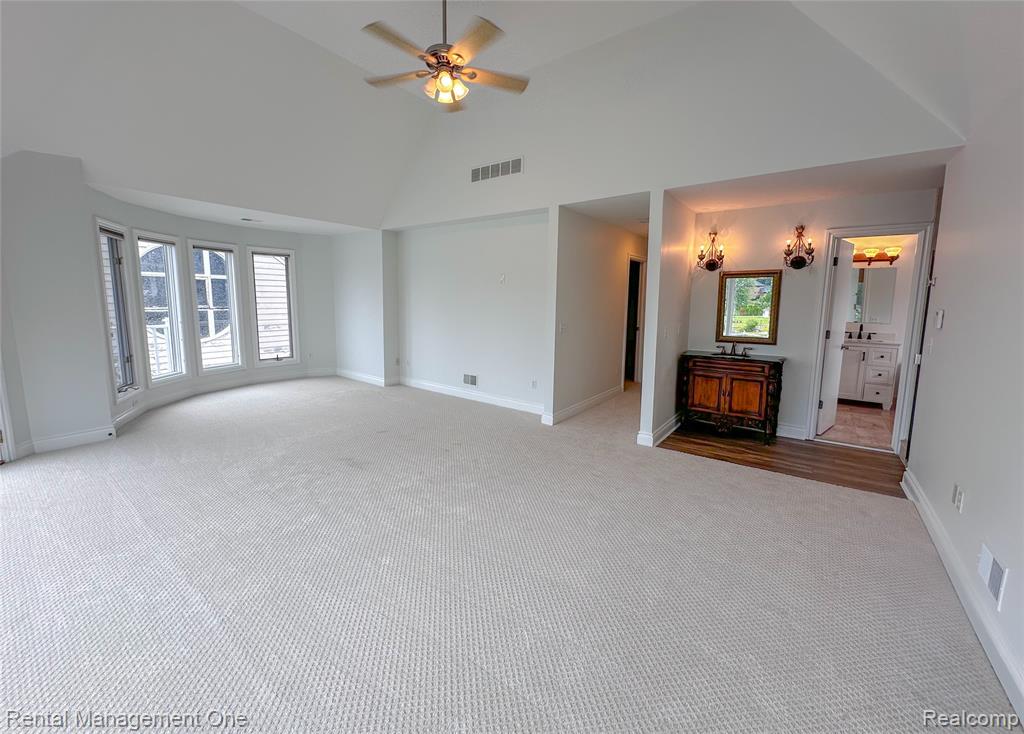 5742 PUTNAM Drive, West Bloomfield, MI 48323 — Photo 43