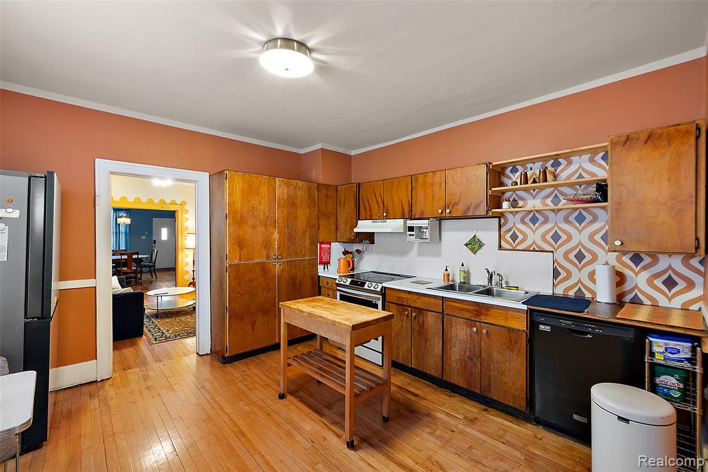 2700 Holmes Street, Hamtramck, MI 48212 — Photo 11