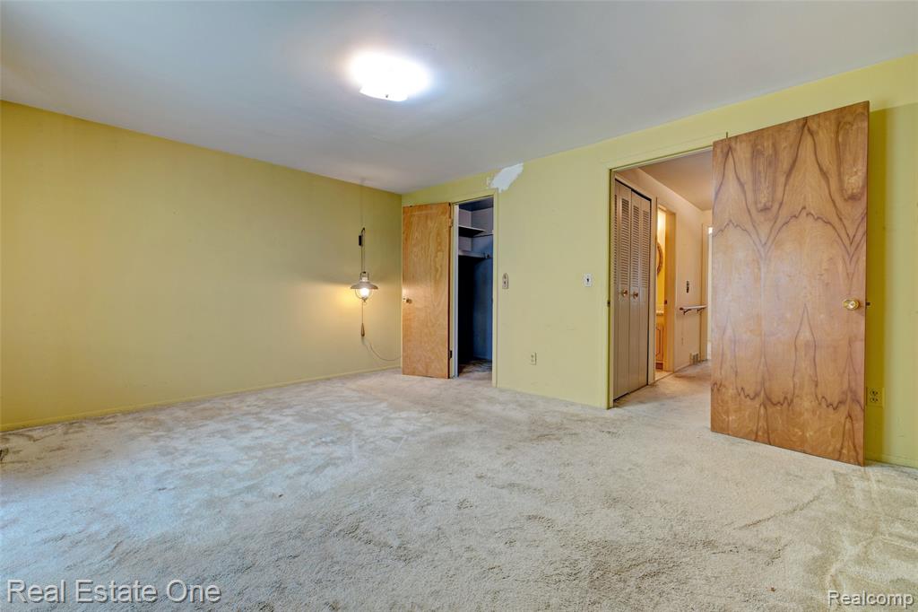 4456 15 Mile Road, Sterling Heights, MI 48310 — Photo 17