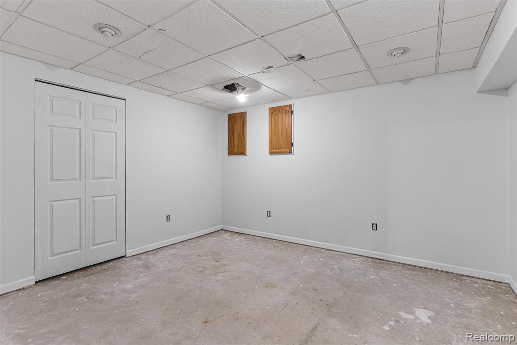 4303 Pratt Avenue, Grand Blanc, MI 48439 — Photo 30