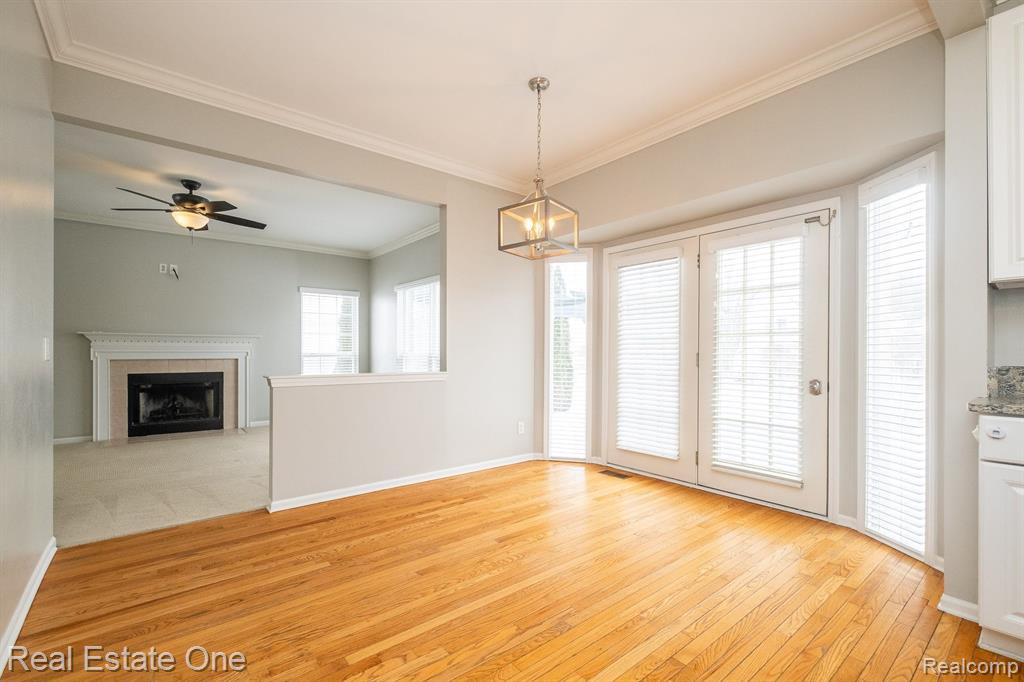 1092 CHESTNUT Lane, South Lyon, MI 48178 — Photo 16